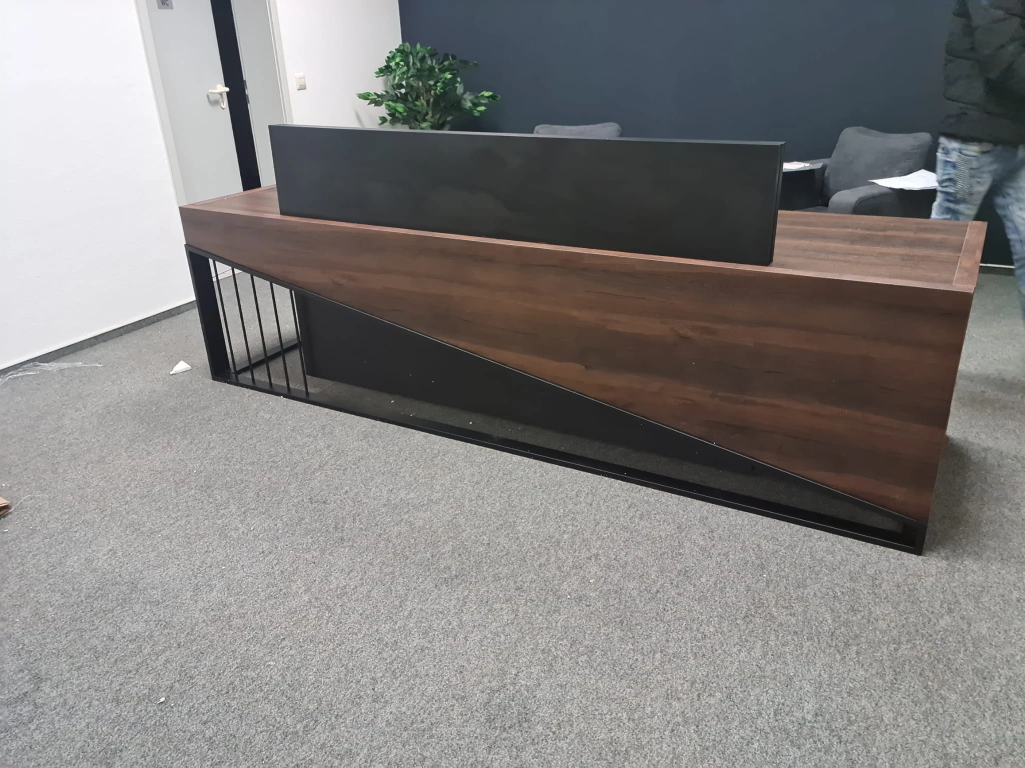 Prime Empfangstresen, Nussbaum, 280 cm - 5