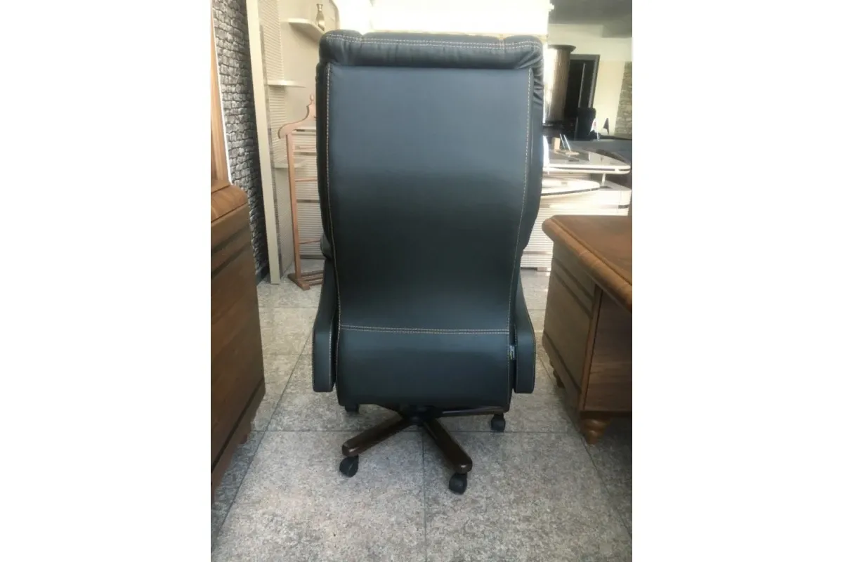 Boss Sessel Hugo – Ansicht 2